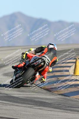 media/Jan-10-2026-Race Pace (Sat) [[3e4fee349c]]/2-Verified/Session 4 (Turn 12 Backside)/